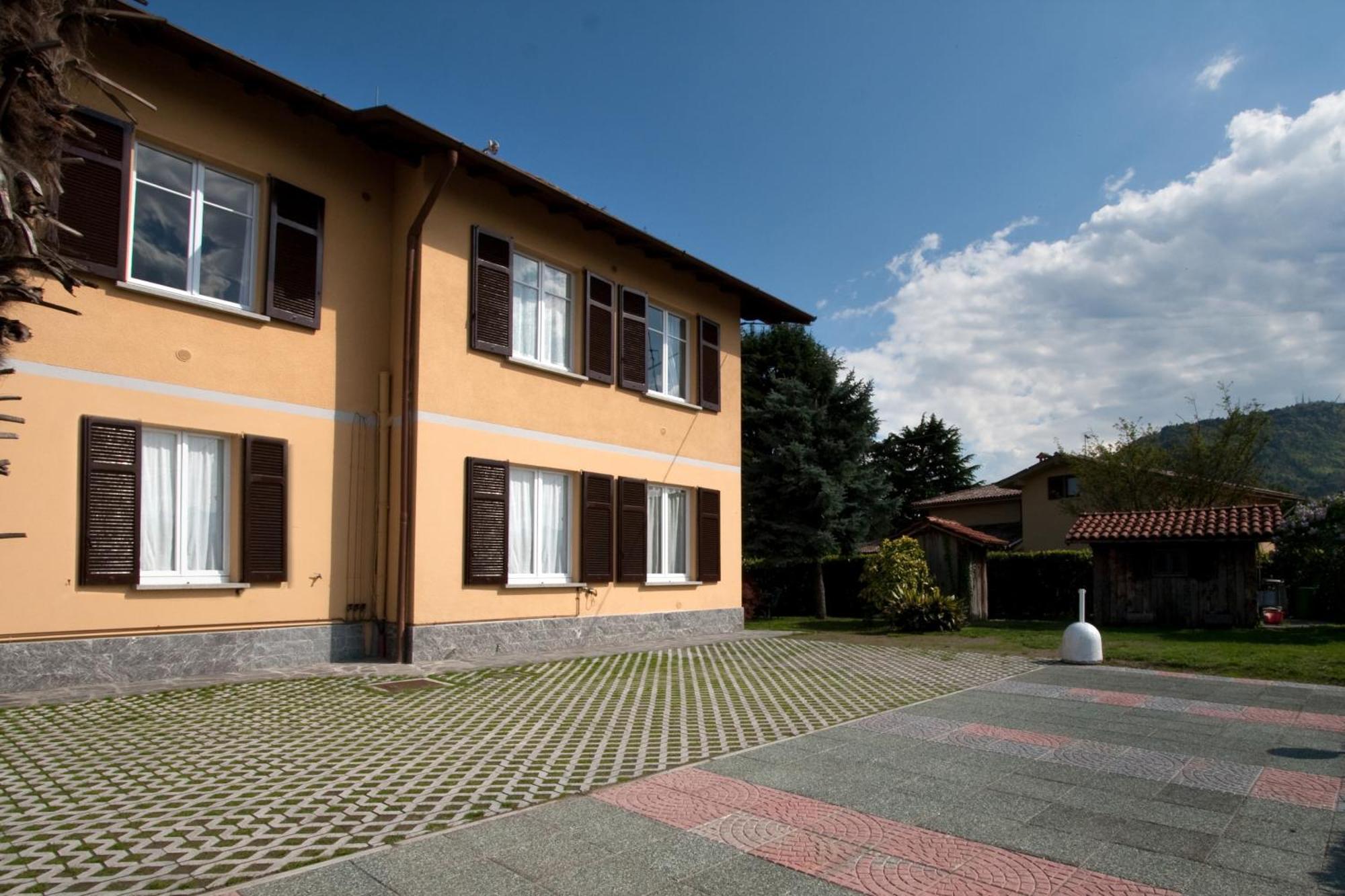 Appartamenti Casa La Rosa Bellagio Exterior foto