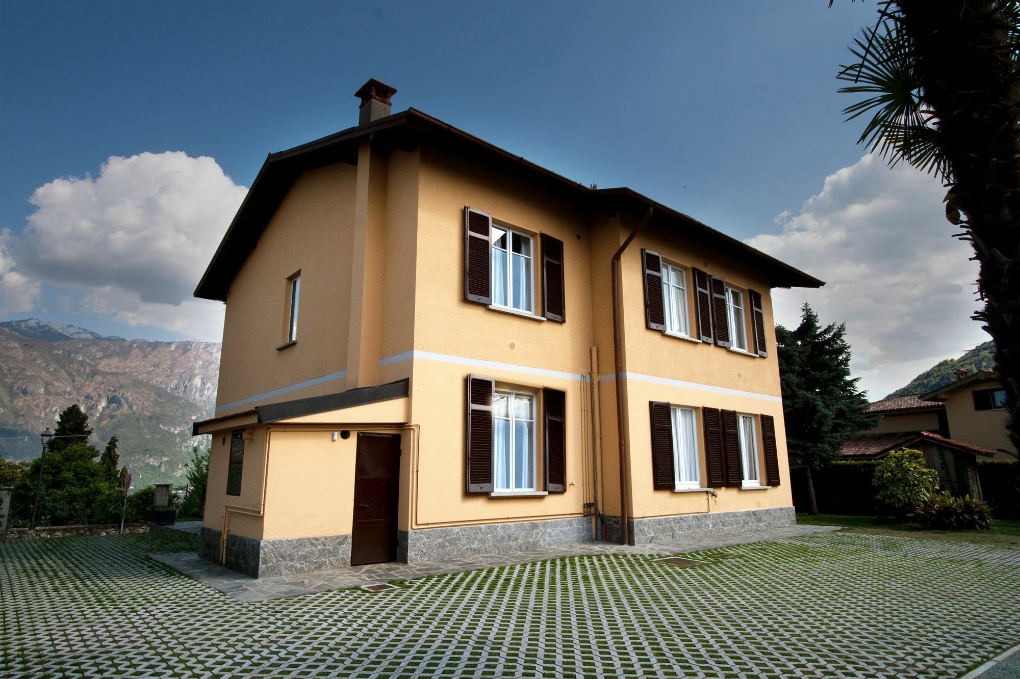 Appartamenti Casa La Rosa Bellagio Exterior foto
